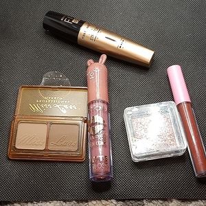 Really cute 5-piece makeup set